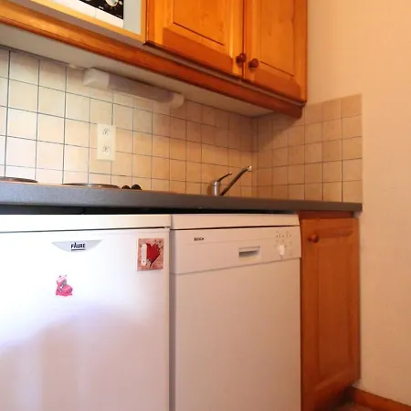 6 Pers Au Centre De Lanslevillard, Proche Pistes - Les Essarts - Fr-1-508-72 Apartment Lanslevillard